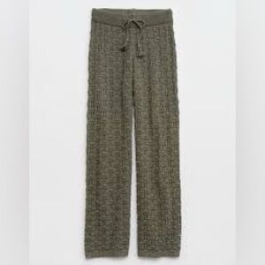 Aerie crochet coverup pants size Large